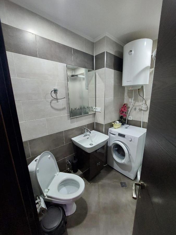 Orbi Lux Apartment Batumi Exterior photo